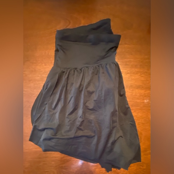 Maternity Short Bundle size small - Picture 7 of 16